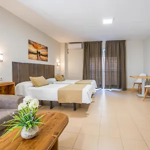 Puerta Del Sur Apartamento Sevilha